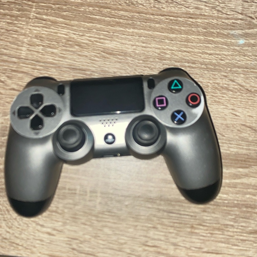 PS4 controller